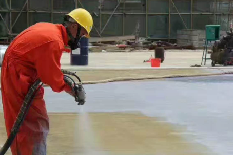 中卫彩色路面喷涂是一种为路面